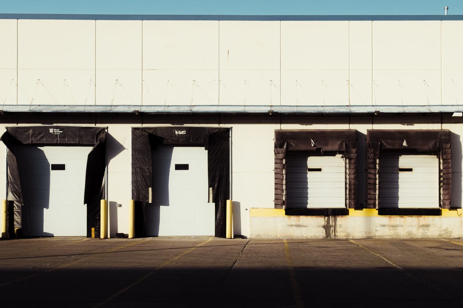 Angeles warehouse — photo 4 of 4