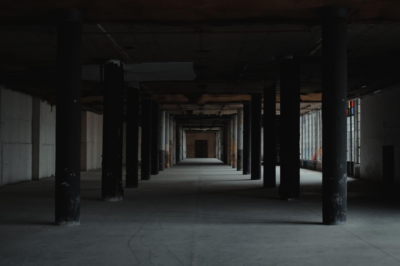 Angeles warehouse — photo 2 of 4